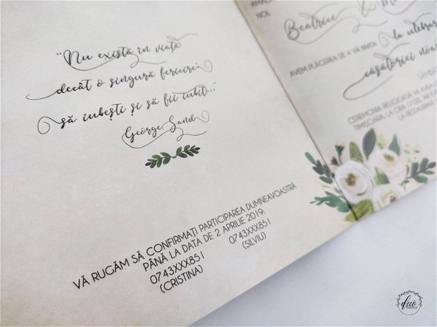 Invitatie nunta flori alb si verde, fara plic, panglica crem, Invitatie nunta rustica, invitatie florala, panglica