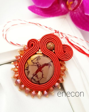 Martisor-brosa soutache caramiziu cu jasp