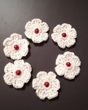 Floricele crosetate manual. Floricele albe