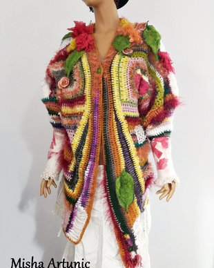 Cardigan impaslit si crosetat, usor, moale si fin