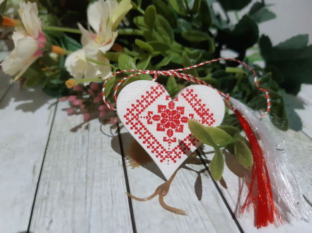 Martisor traditional