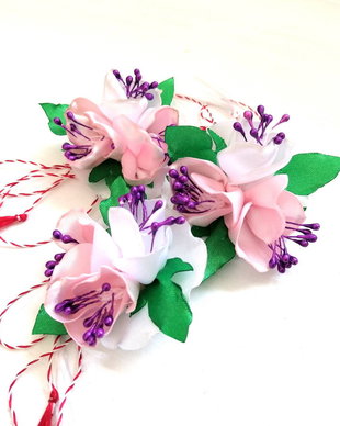 Brose  Martisoare Flori textile