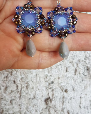 cercei sclipitori, atarnatori, vintage, cu cristale Swarovski, mărgele japoneze și mărgele firepolished