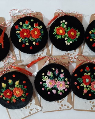 Brose mărțișor