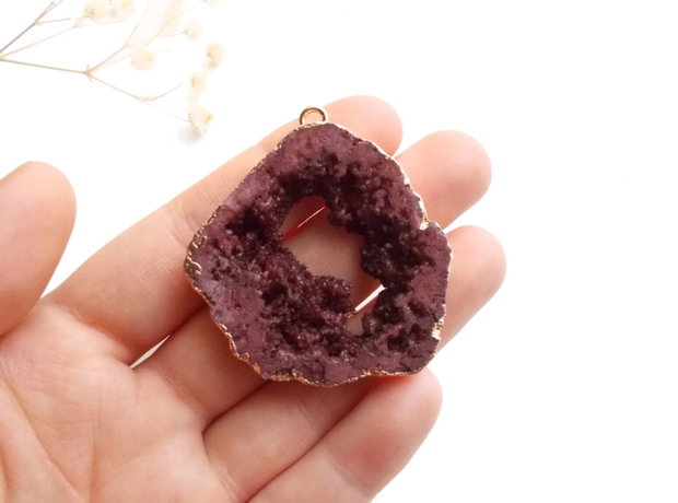 Pandantiv quartz druzy - cu margini electroplacate aur