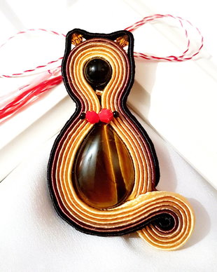 Brosa-mărțișor pisicuță soutache
