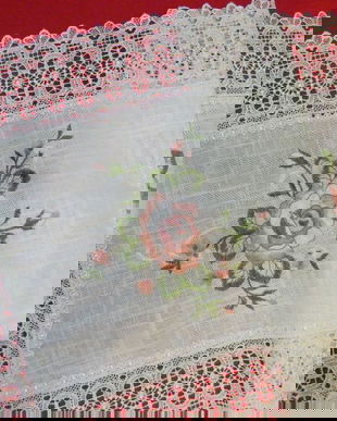 Mileu cu dantela si broderie