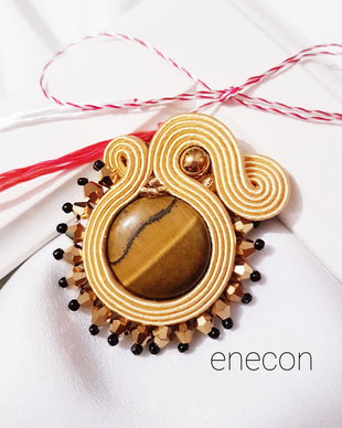 Brosa-martisor soutache cu ochi de tigru