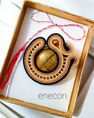 Brosa-martisor soutache cu ochi de tigru