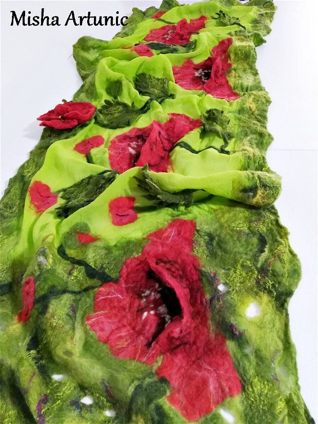 VANDUT - Sal din matase naturala si maci rosii impasliti 3D