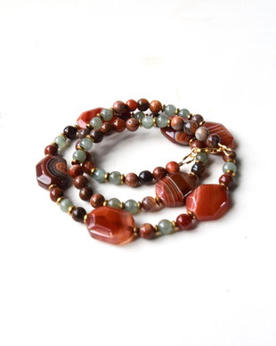 Colier din agate rosii, jad si hematit auriu