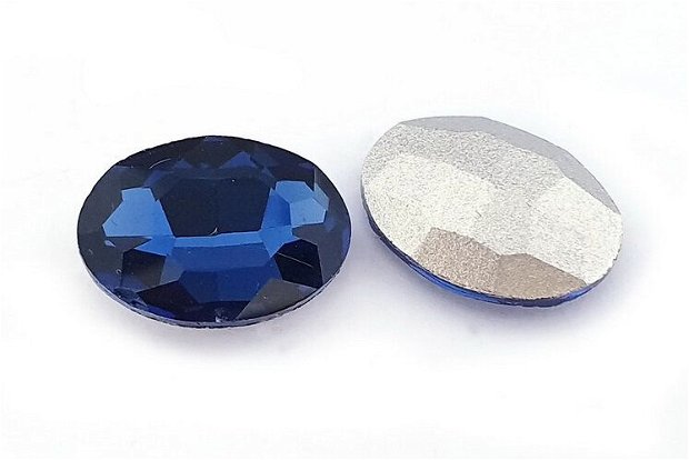 Cabochon din sticla, oval, 18x13 mm, bleumarin