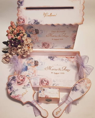 Set nunta: casuta de dar si trusou mireasa