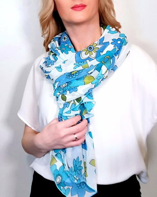 Vândut Esarfa FABIOLA