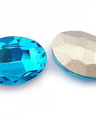 Cabochon din sticla, oval, 8x6 mm, aquamarin