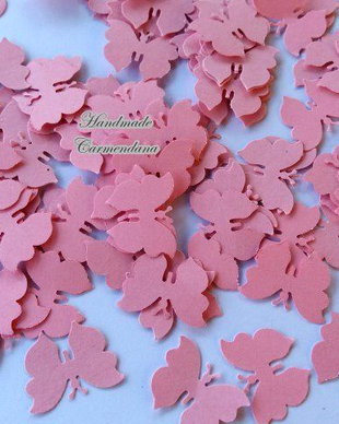 Confetti fluturi