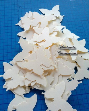 Confetti fluturi