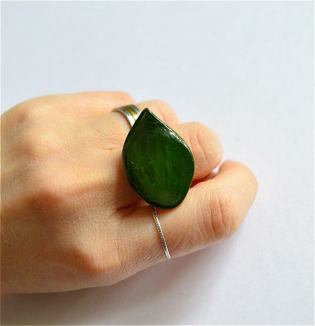 Inel din ceramica Green Leaf