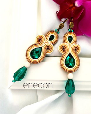 Cercei soutache lungi cu cristale verzi