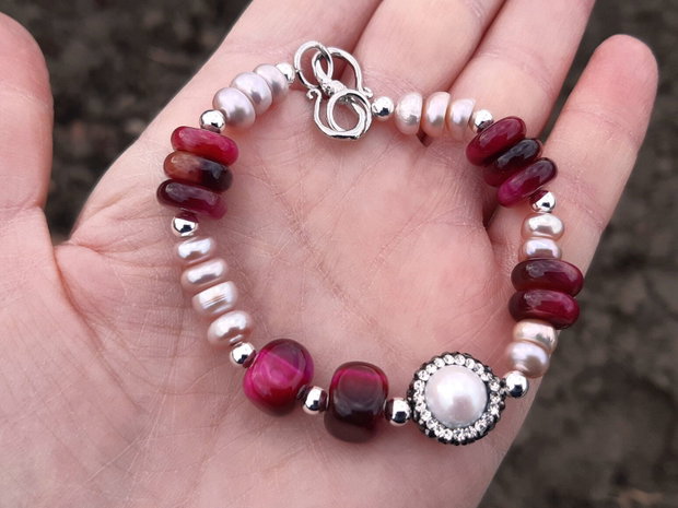 Bratara  perle purple freshwater & red tiger eye