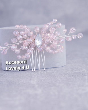 Pink Antonya, Accesoriu cu cristale și pietricele