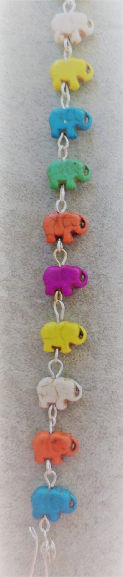 Bratara din howlit colorat - elephants