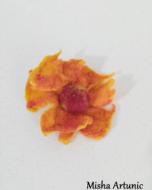 Brosa impaslita - Floare de Foc
