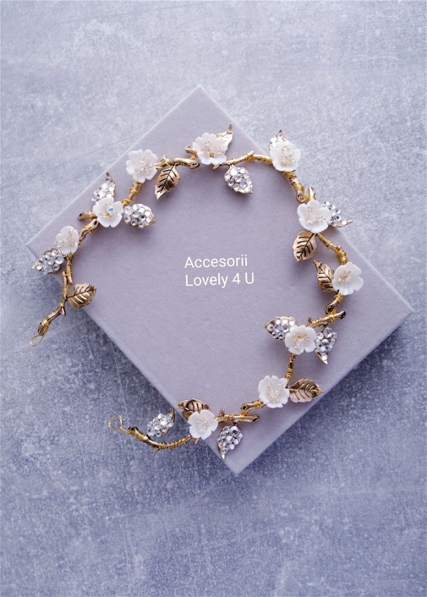 Serena * Coronita flexibila cu ramurele aurii, flori si cristale Swarovski