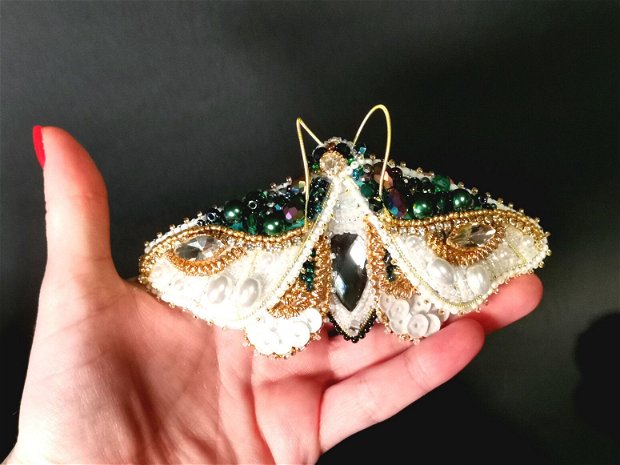 REZERVAT Brosa - Regal White Butterfly