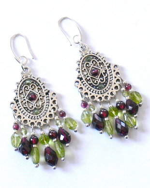 Cercei peridot si granat