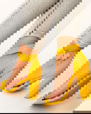 Sandale Finegan Galbene