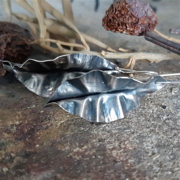 Cercei lungi frunze din argint 925, partial oxidat