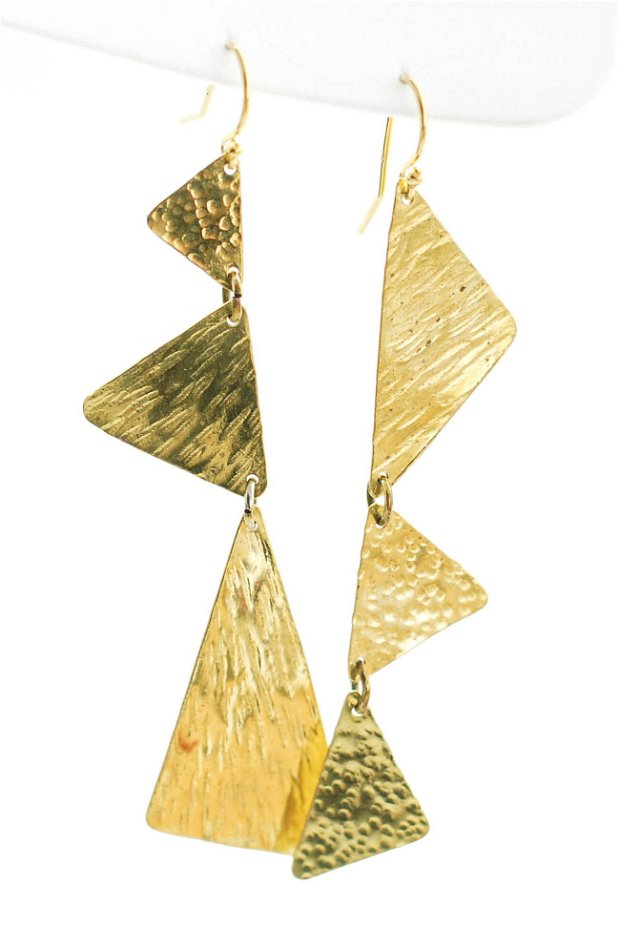 Cercei asimetrici din alamă și tortițe din argint aurit, triunghiuri