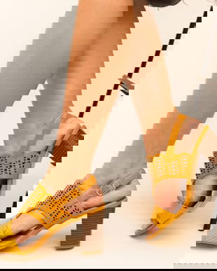 Sandale Elinaoso Galbene