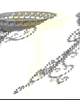 Fantana pentru pasarele din fier forjat antik green