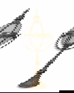 Felinar cu picior din metal antichizat