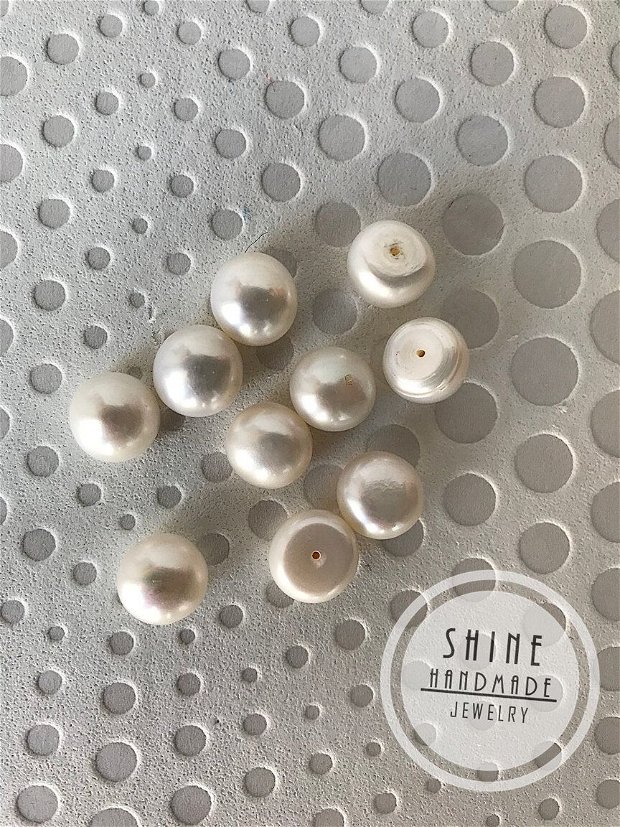 Cabochon perla alba 1x1 cm