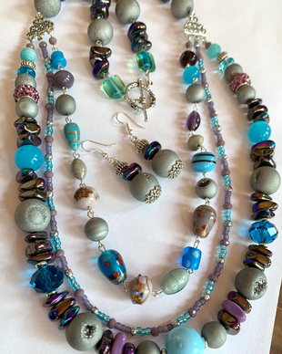 MERMAIDS TREASURE