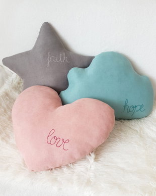 Set 3 perne decorative cu mesaj