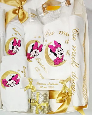 Trusou de botez personalizat MINNIE/ personaje Disney
