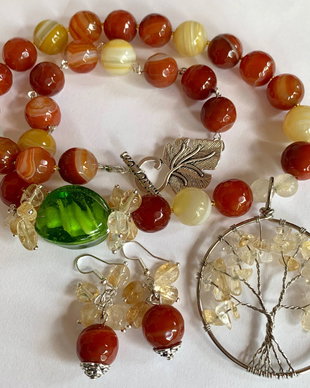 POSITIVE VIBES-agate,citrin,lampwork