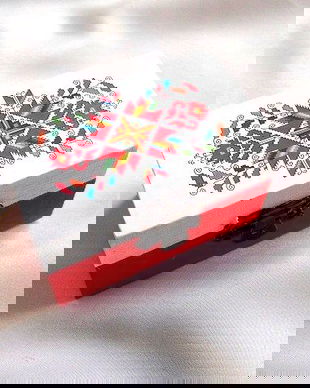 cutie cu motiv traditional 33670