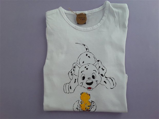 Tricou personalizat pentru copii pictat manual "Dalmatianul jucaus"