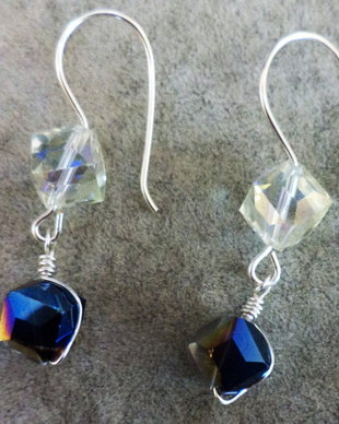 Cercei din sarma  si cristale tip swarovski - duo