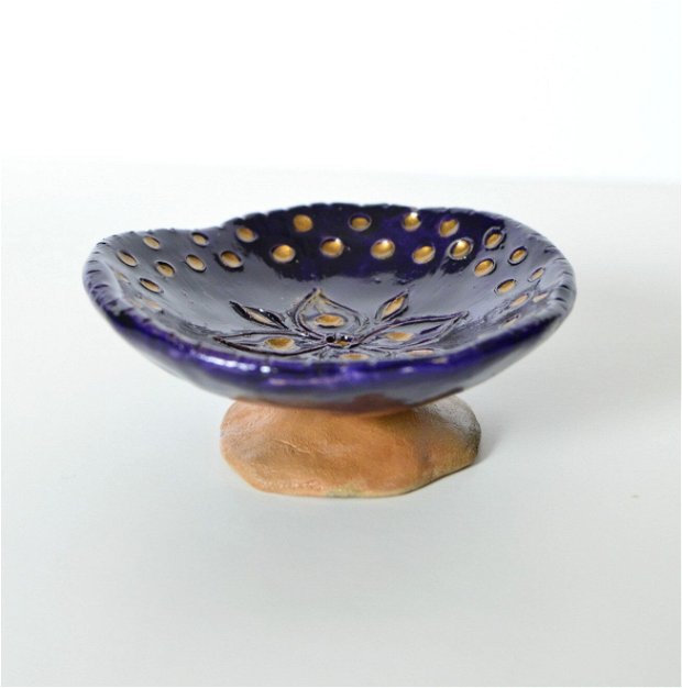 Farfuroara ceramica pentru bijuterii