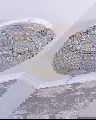 Plafoniera din cristal cu decoratiuni argintii