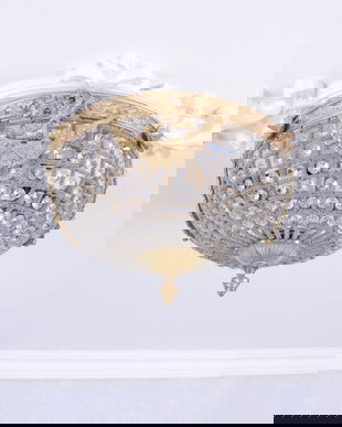 Plafoniera mica din cristal cu decoratiuni aurii