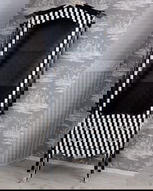 Vitrina din lemn masiv negru cu dungi albe