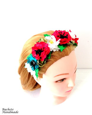 Coronita cu flori de camp