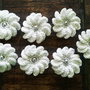 Lot 7 floricele albe, crosetate manual